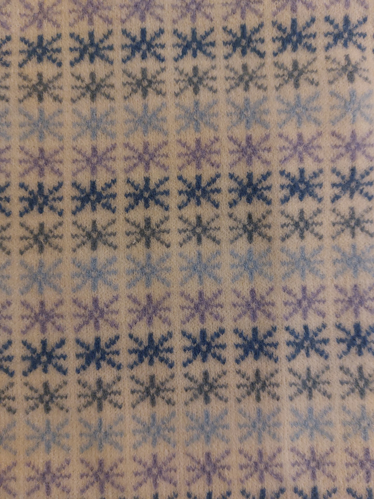 Blue star pull through scarf